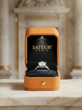Satéur Destinée Ring 2.00 Carat Sterling Silver 18K White Gold Plated
